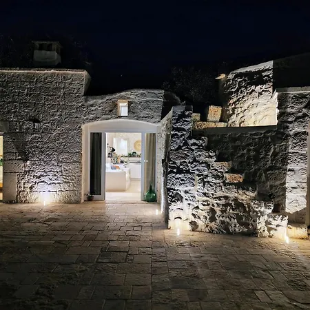 Le Pietre Di Puglia オストゥーニ